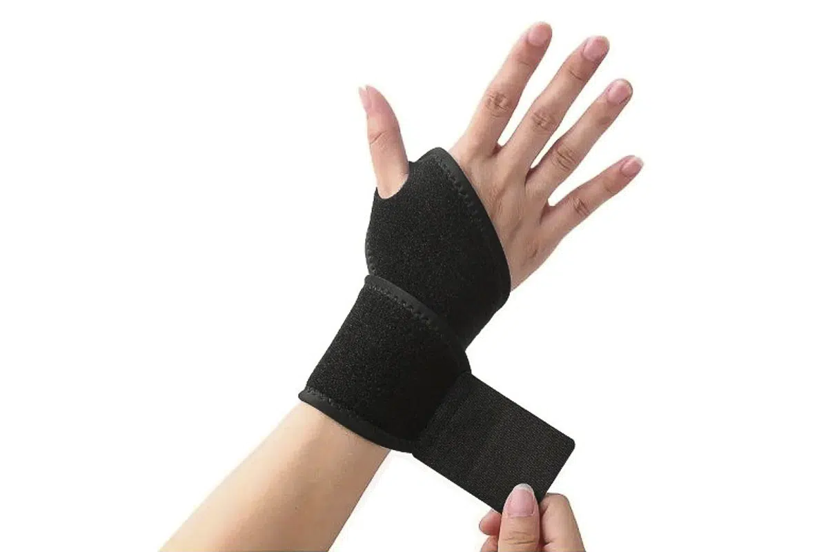 Muñequera con dedo pulgar libre