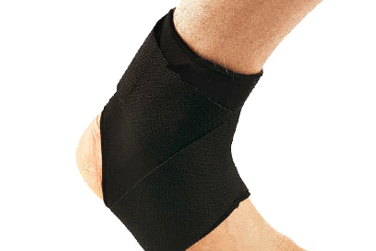 Tobillera de neopreno con ajuste en ocho