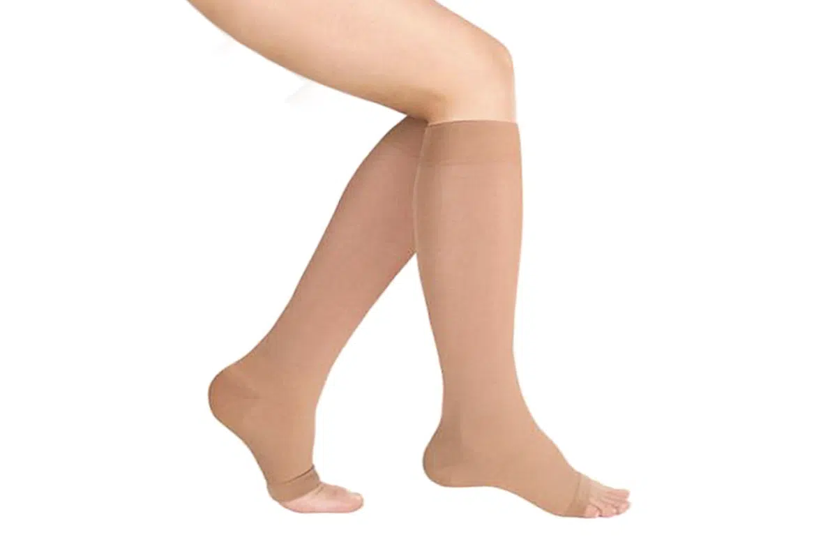 Medias elásticas bajo rodilla de punta abierta 20-30 mmHg